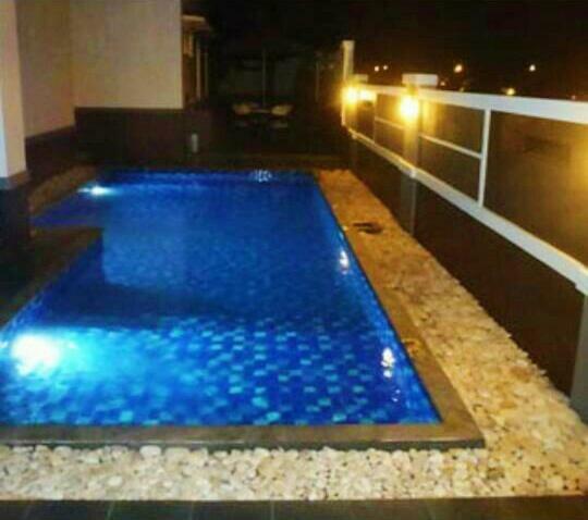 Villa Kaca Tanjung Lesung Kültér fotó